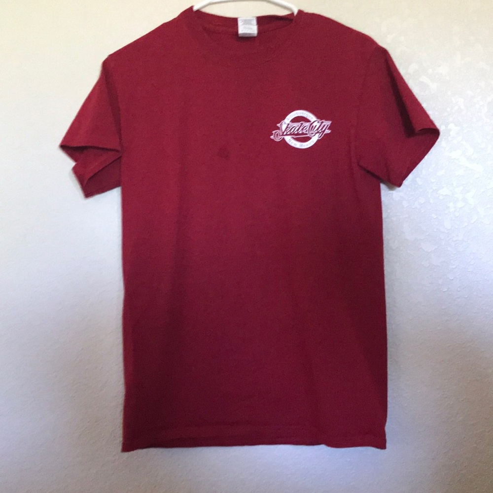 Red skate city shirt